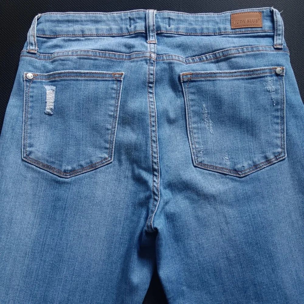 Judy Blue Skinny Fit Jeans Size 30 Distressed Blue Denim Medium Wash